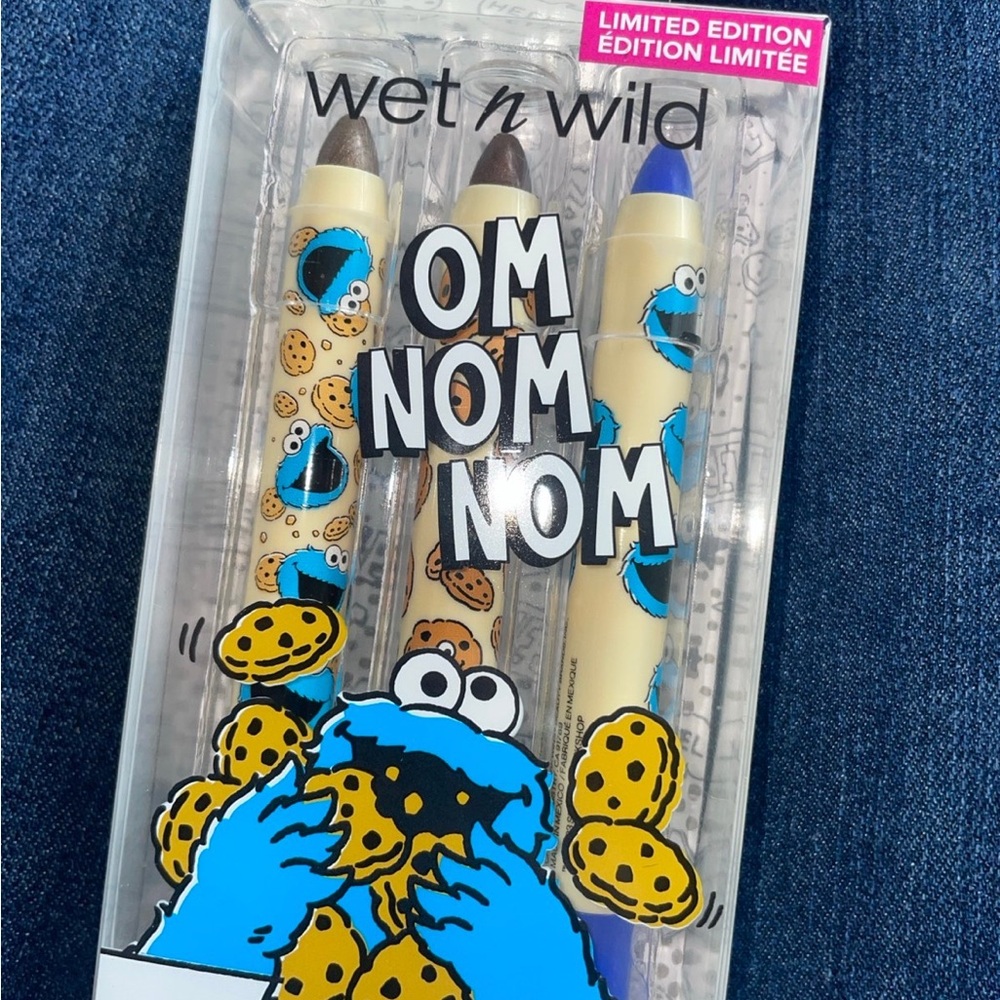 Wet n wild Sesame Street Cookie Monster multi stick limited edition